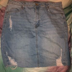 denim skirt